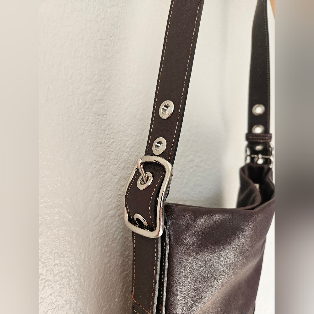 Coach dark brown leather crosdbody bag - Picture 2 of 7